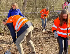 Baumpflanzungen mit der Schutzgemeinschaft Deutscher Wald (08-2024)