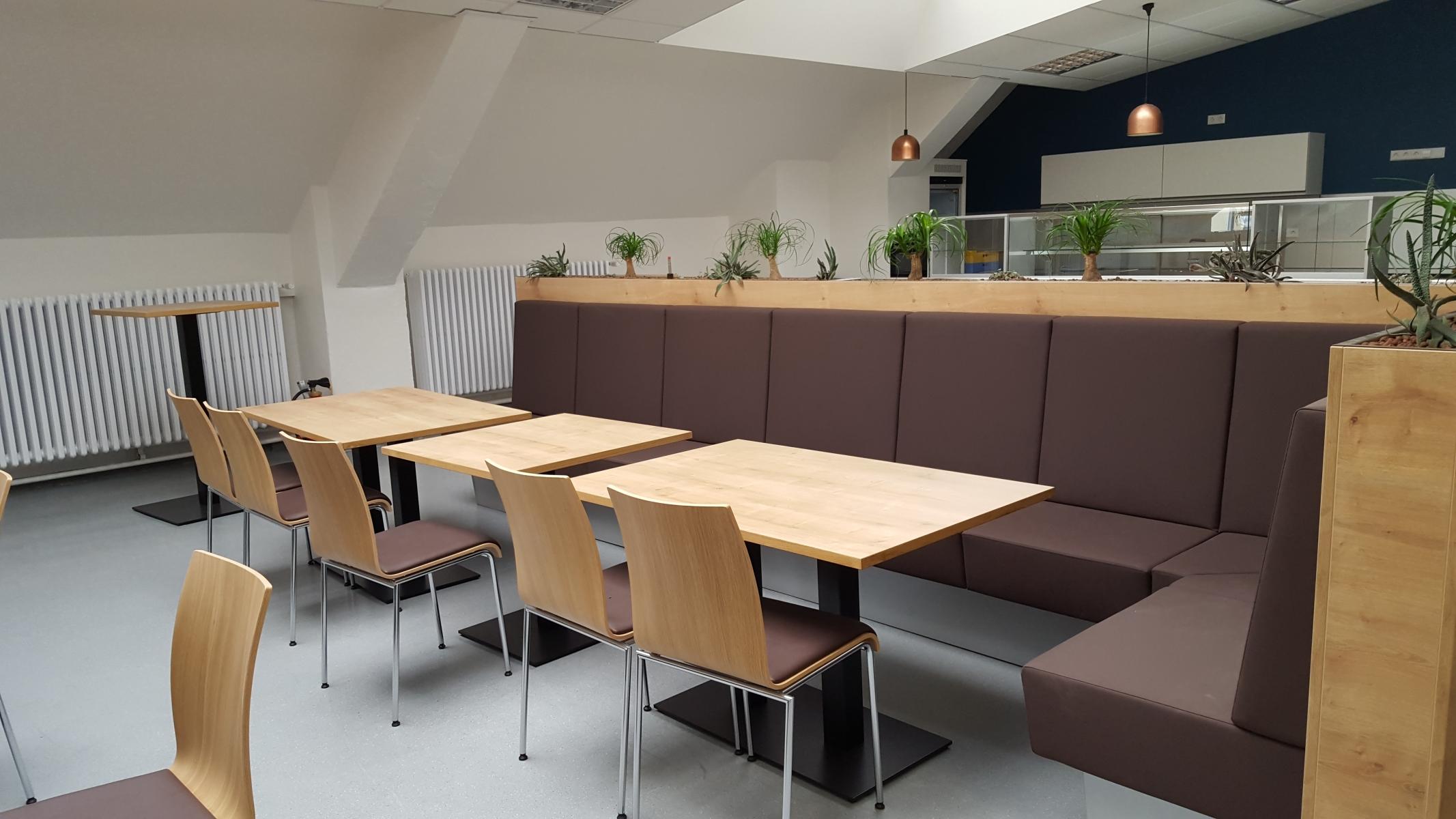 2015_Caritas_Werkstätten_Hannover_Möblierung_Pausenhalle